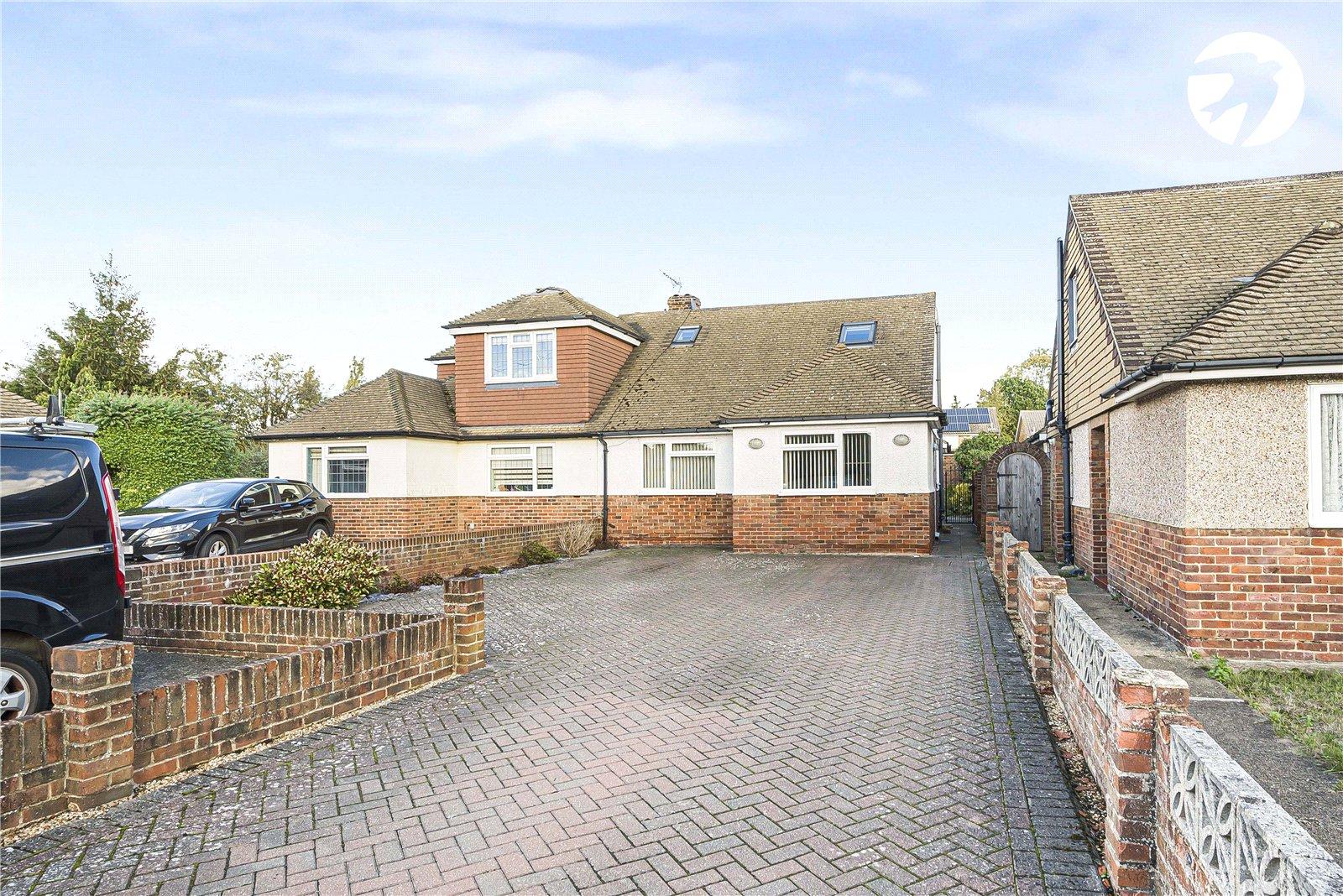 4 bedroom bungalow for sale in Hextable | Robinson Jackson