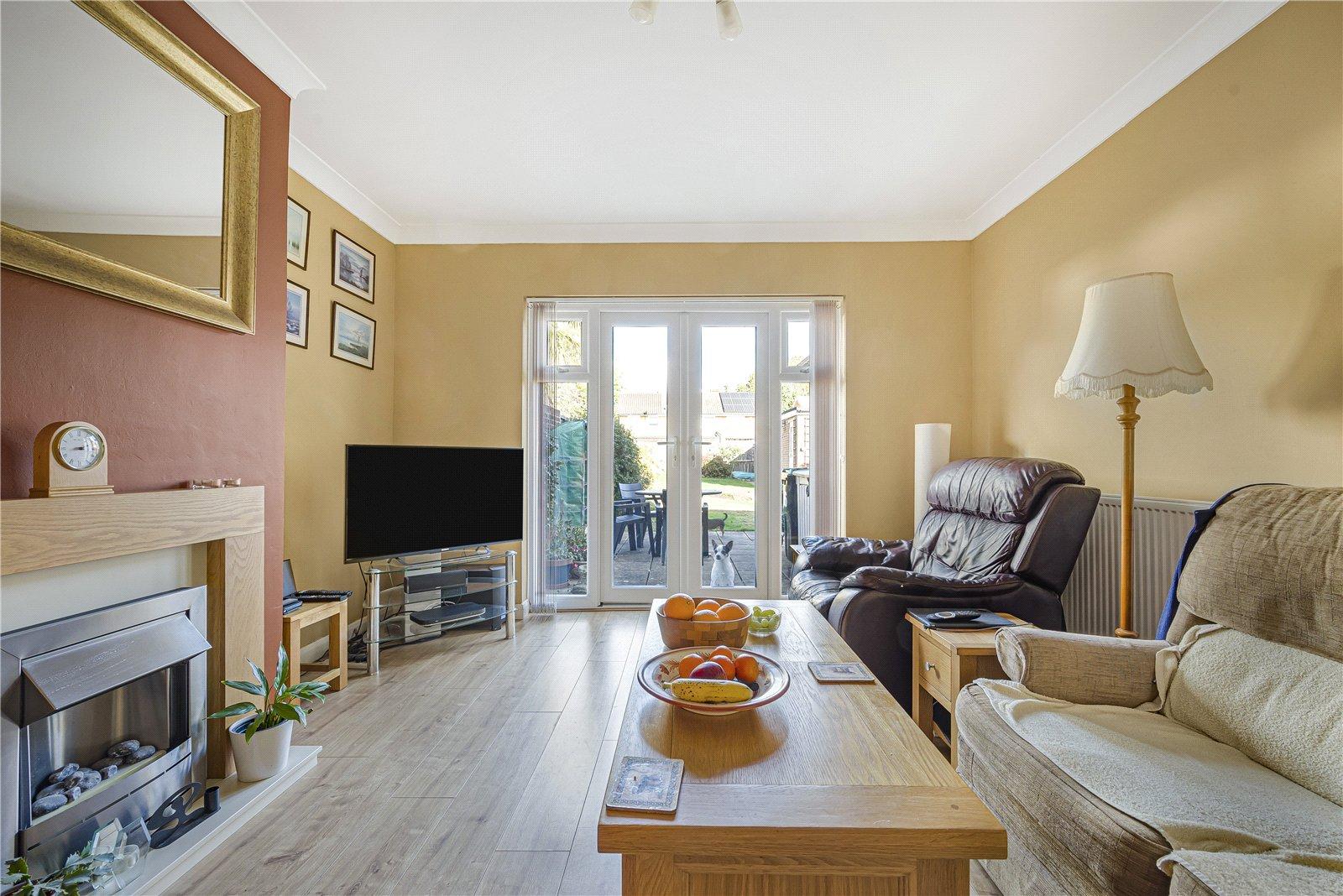 4 bedroom bungalow for sale in Hextable | Robinson Jackson