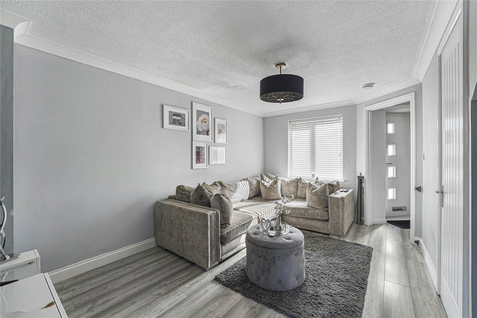 2 bedroom house for sale in Greenhithe | Robinson Jackson