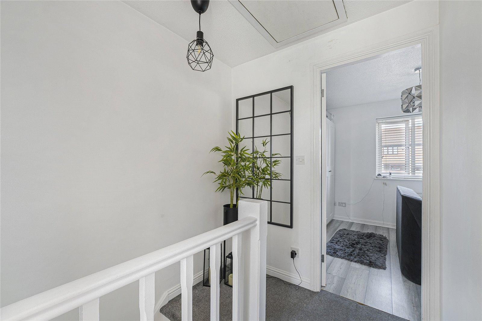2 bedroom house for sale in Greenhithe | Robinson Jackson