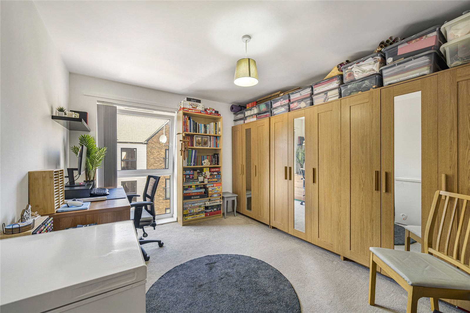 2 bedroom property for sale in Greenhithe | Robinson Jackson