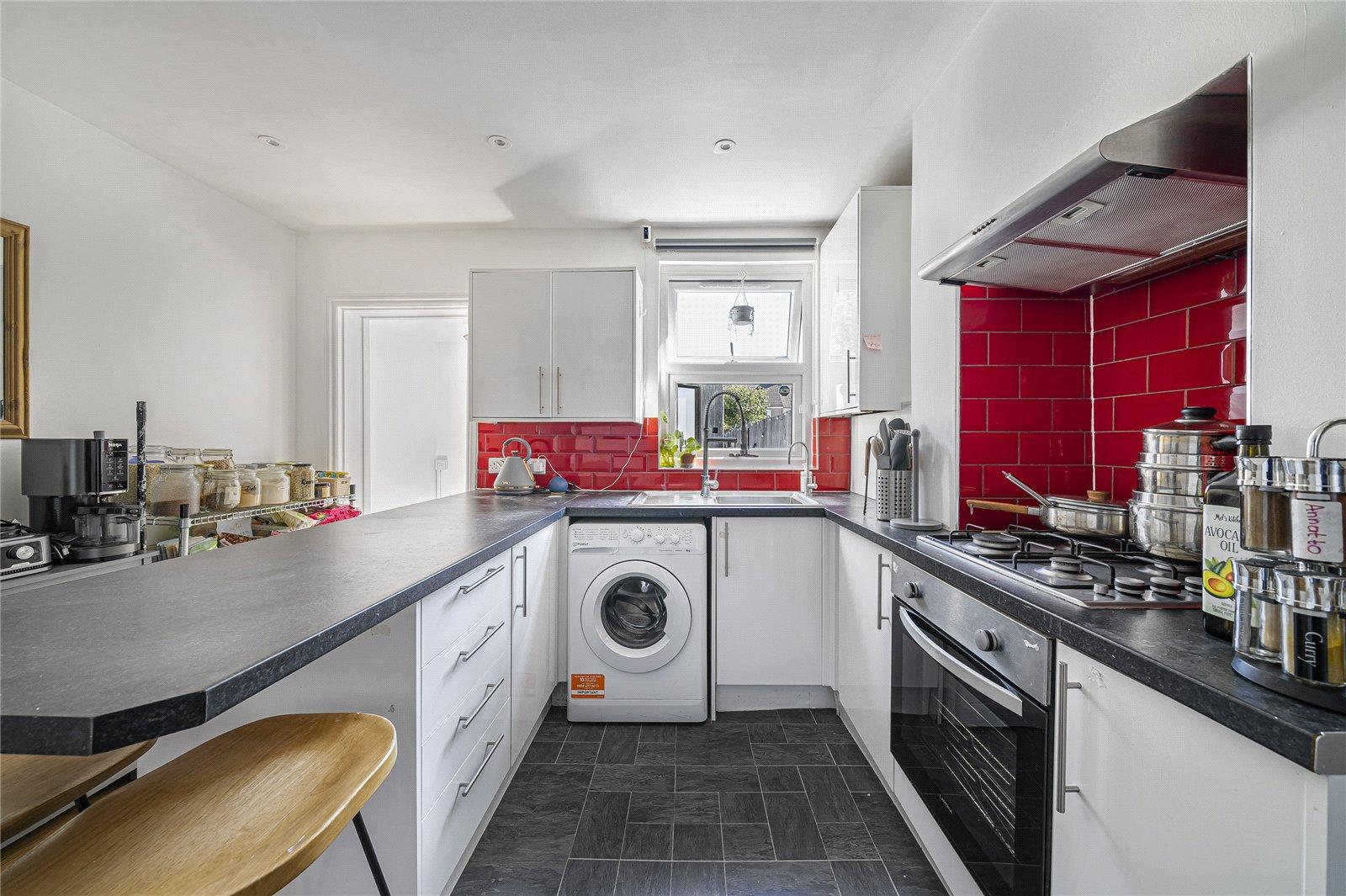 2 bedroom house for sale in Swanscombe | Robinson Jackson