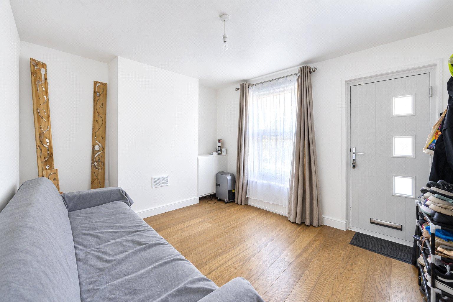 2 bedroom house for sale in Swanscombe | Robinson Jackson