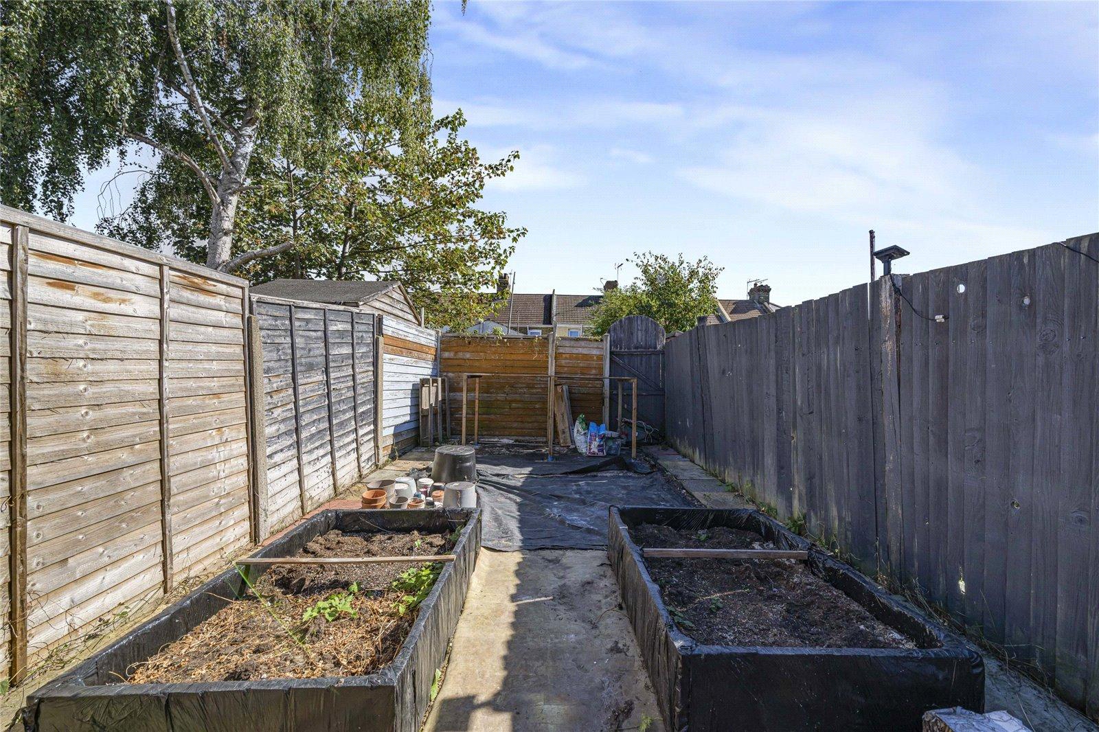 2 bedroom house for sale in Swanscombe | Robinson Jackson