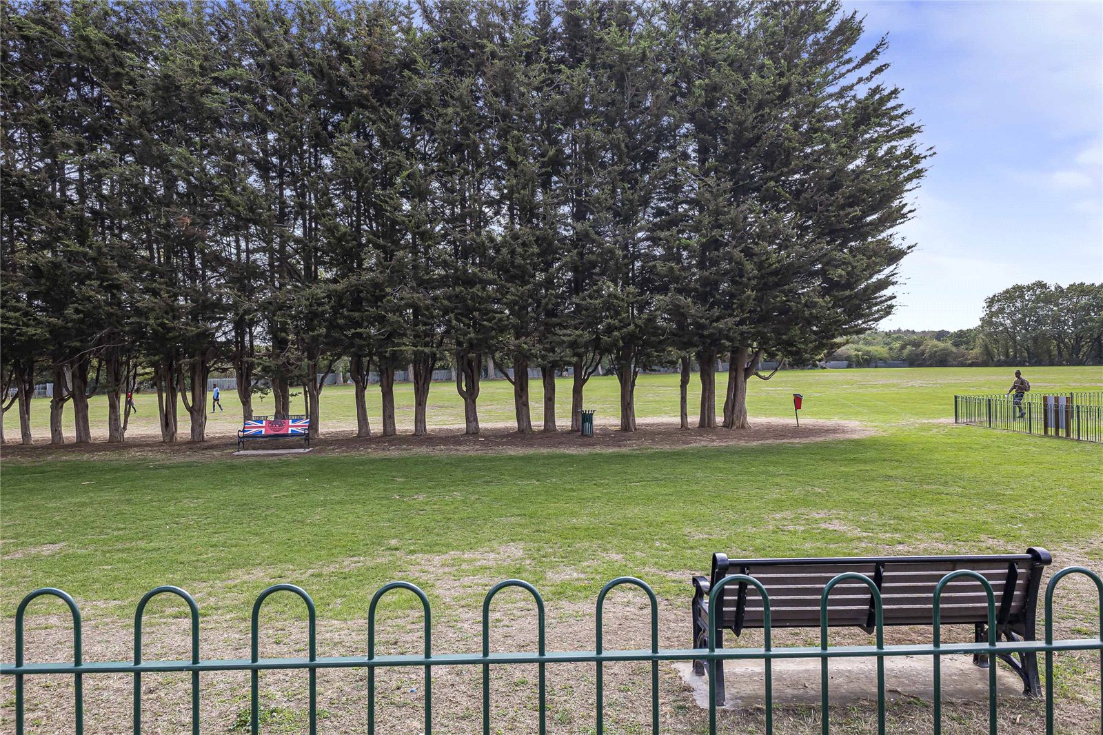 2 bedroom house for sale in Greenhithe | Robinson Jackson
