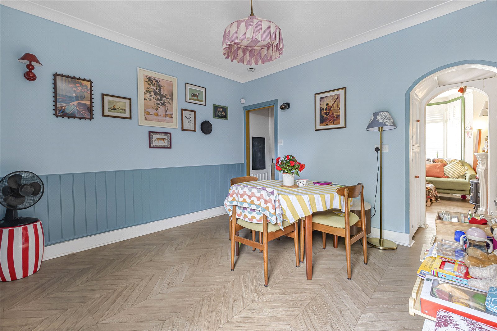 2 bedroom house for sale in Greenhithe | Robinson Jackson