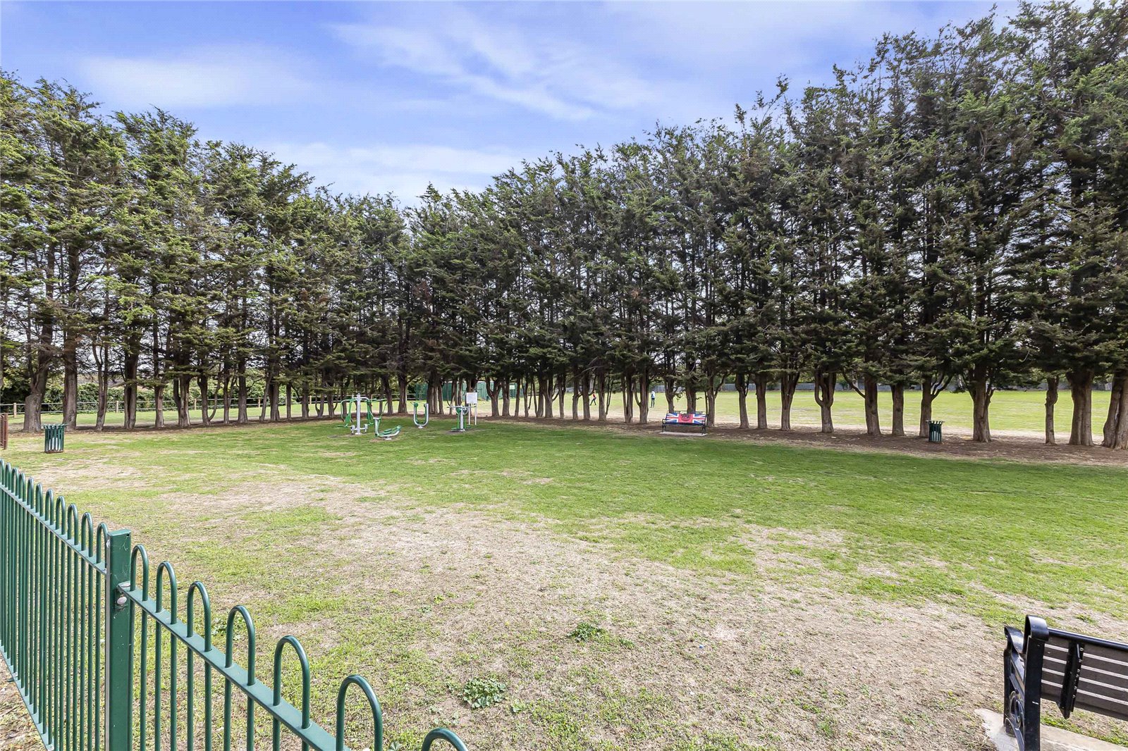 2 bedroom house for sale in Greenhithe | Robinson Jackson