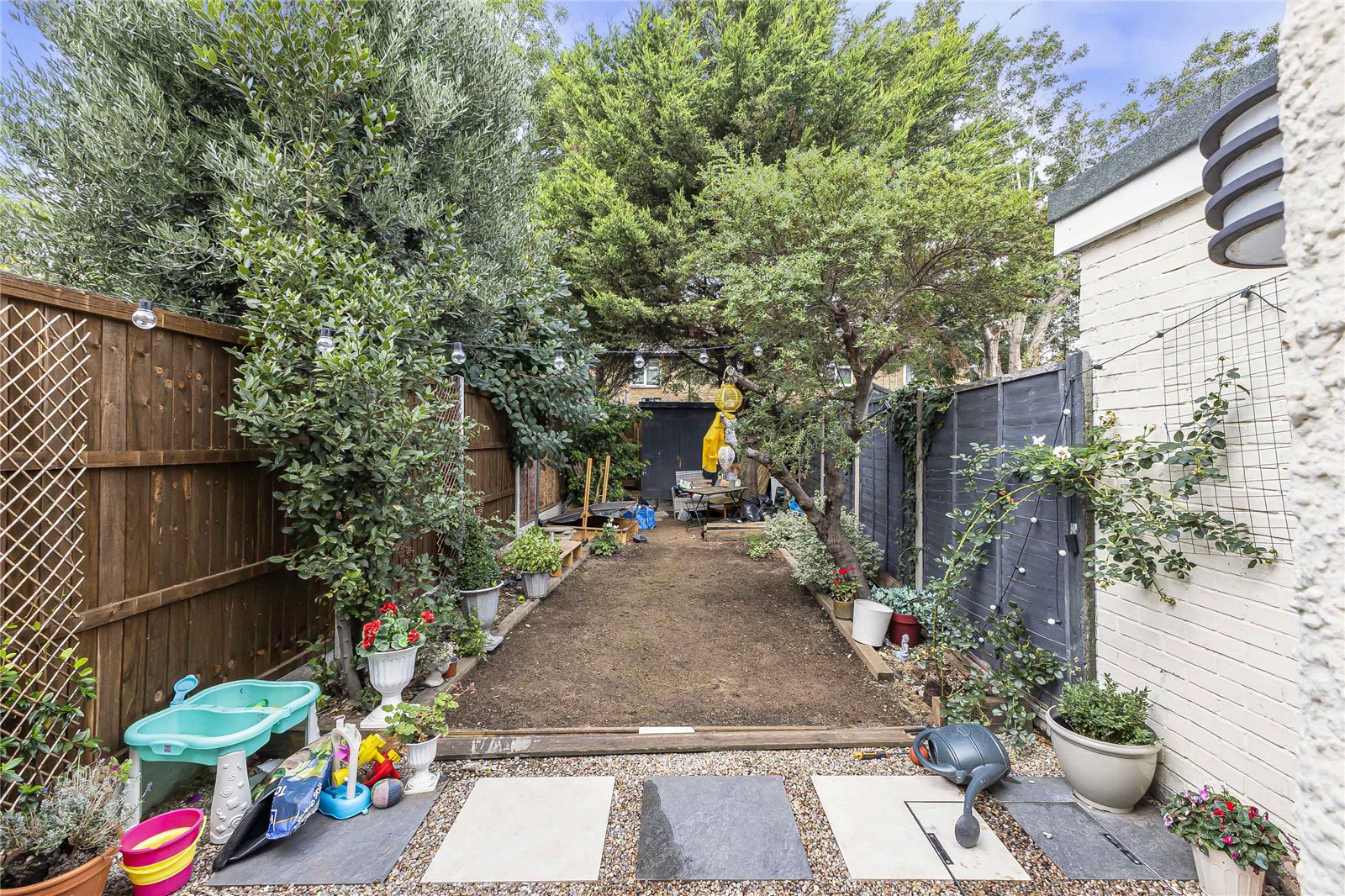 2 bedroom house for sale in Greenhithe | Robinson Jackson