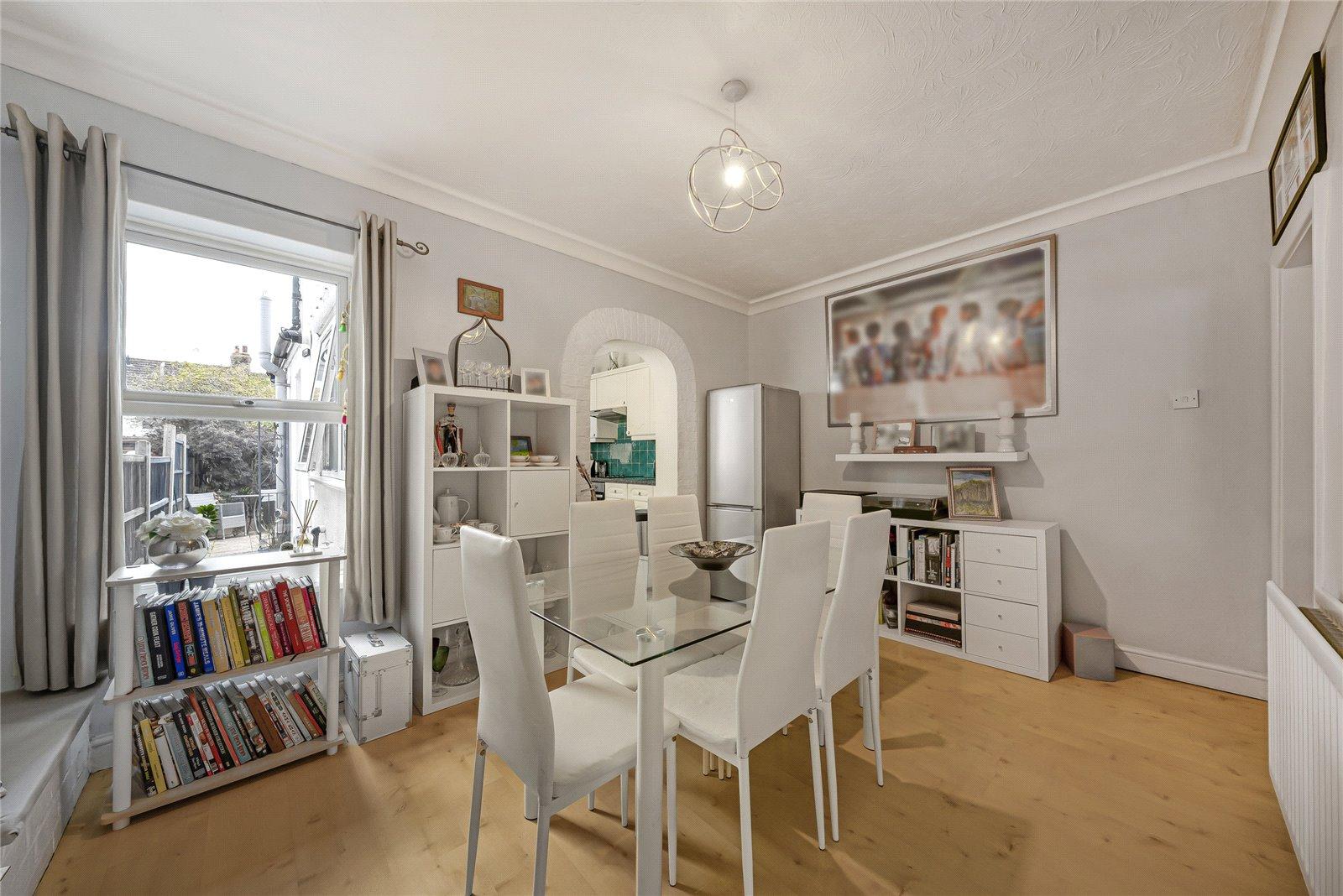 2 bedroom house for sale in Greenhithe | Robinson Jackson