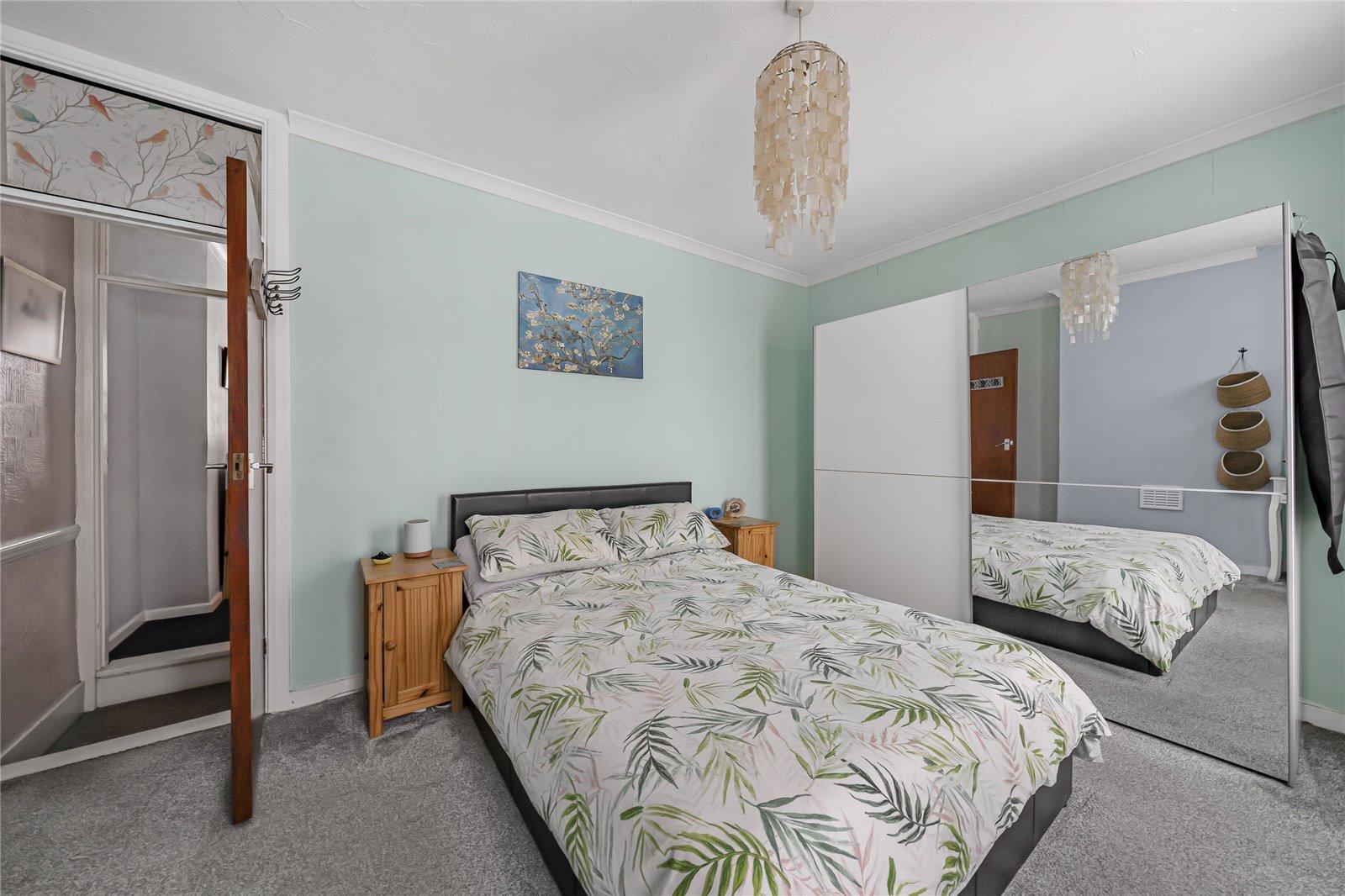 2 bedroom house for sale in Greenhithe | Robinson Jackson