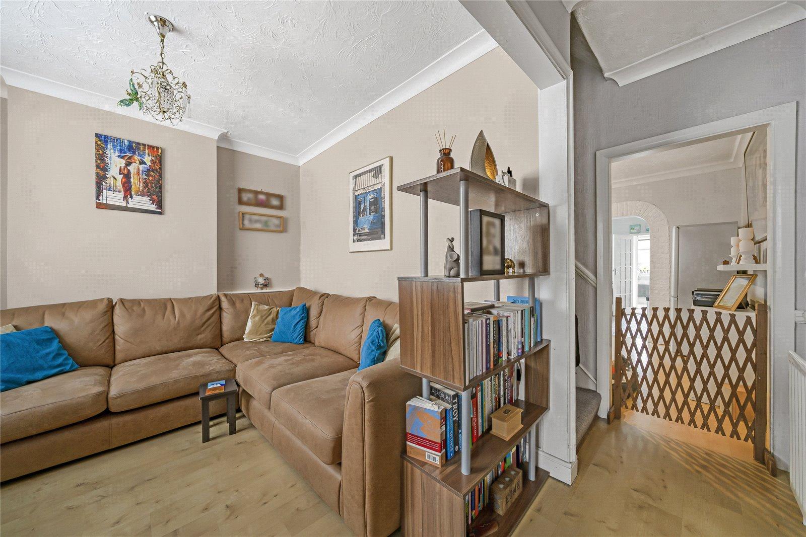 2 bedroom house for sale in Greenhithe | Robinson Jackson