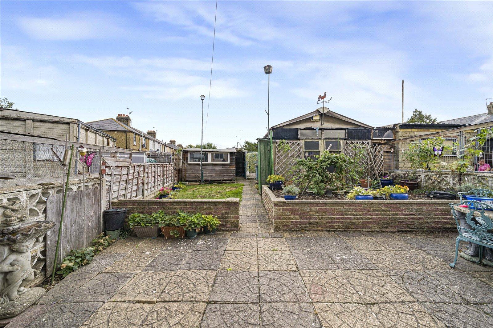 3 bedroom house for sale in Swanscombe | Robinson Jackson