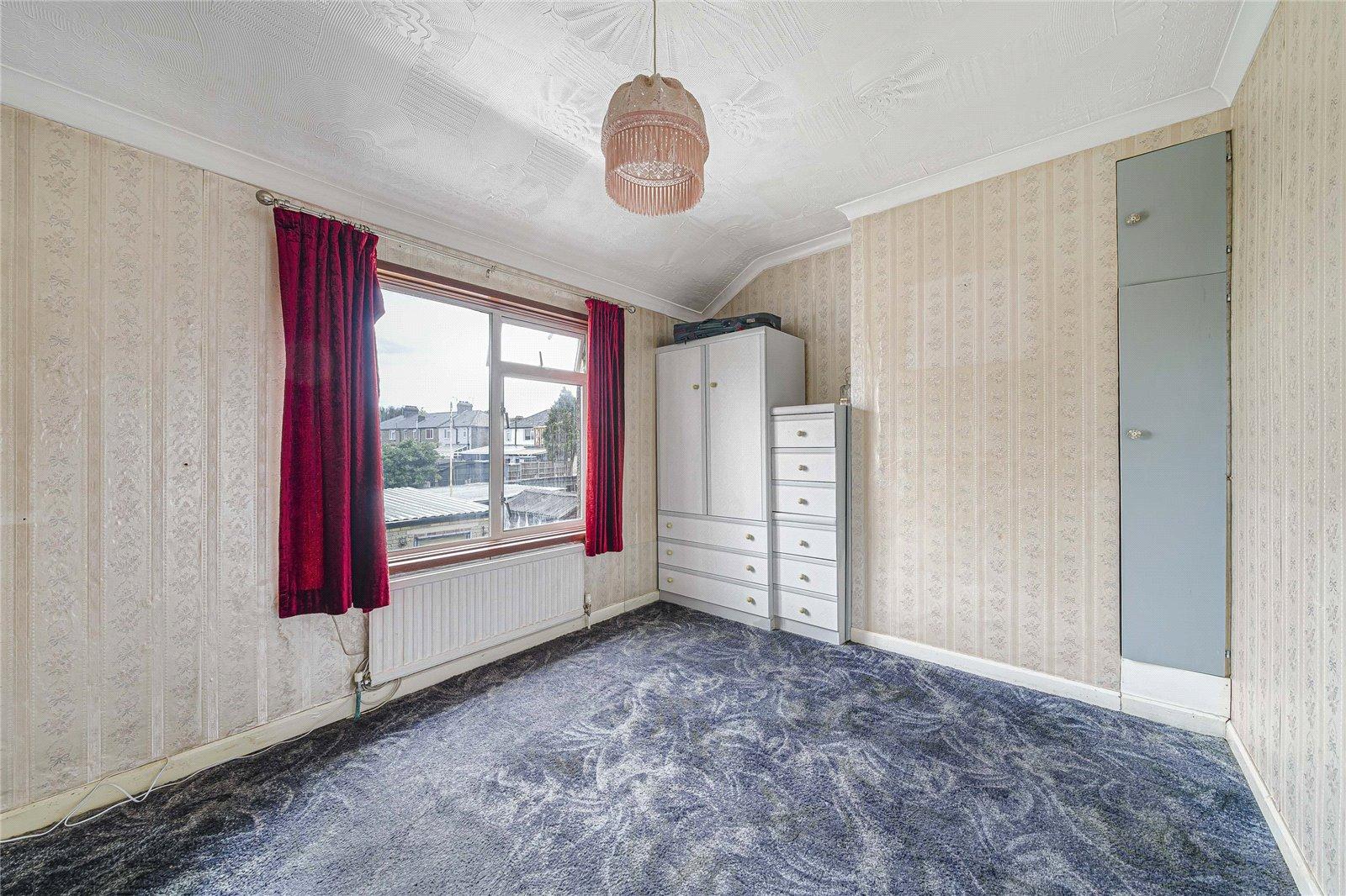 3 bedroom house for sale in Swanscombe | Robinson Jackson