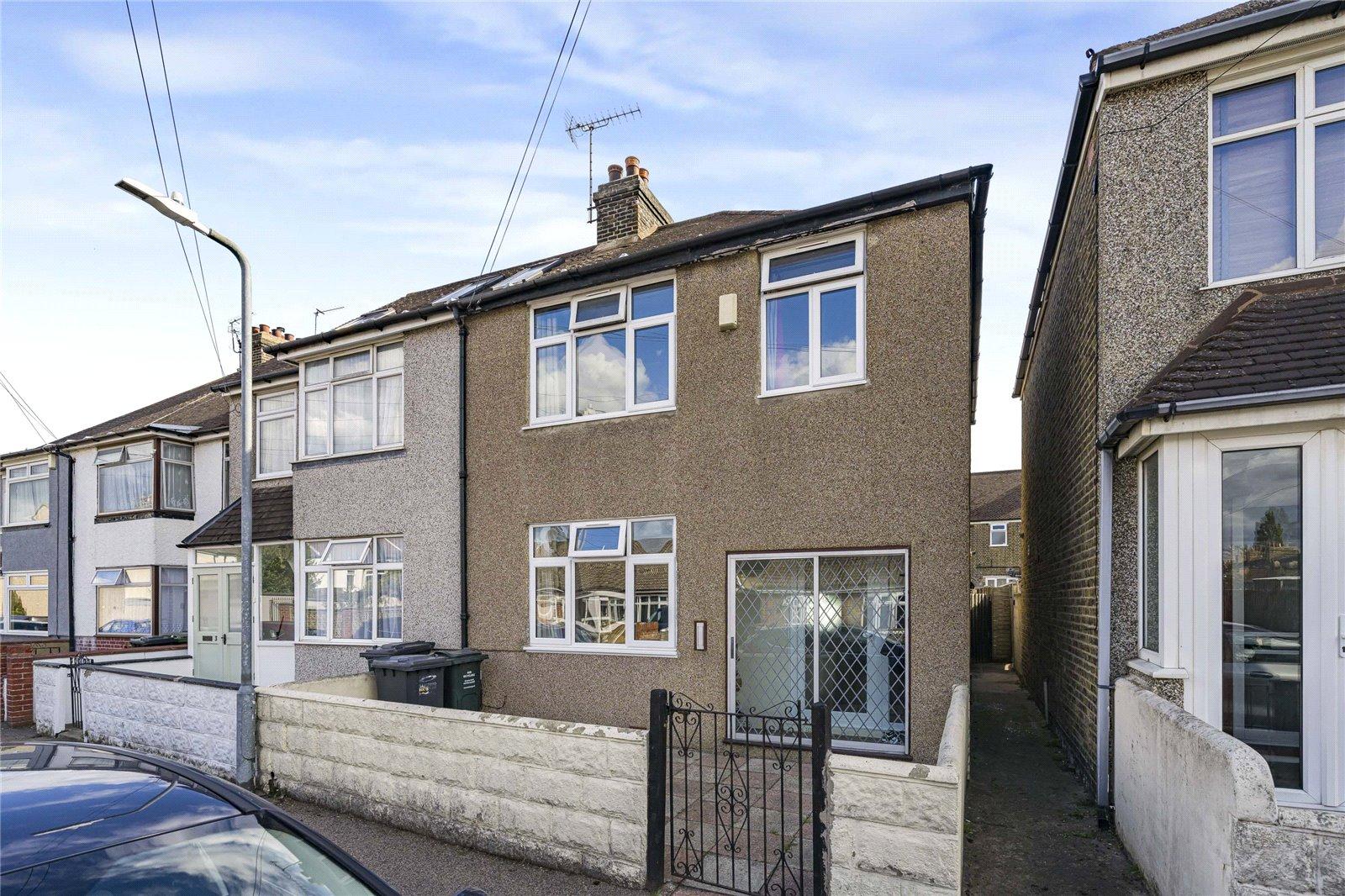 3 bedroom house for sale in Swanscombe | Robinson Jackson
