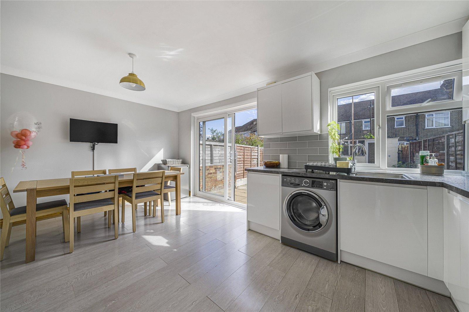 3 bedroom house for sale in Swanscombe | Robinson Jackson