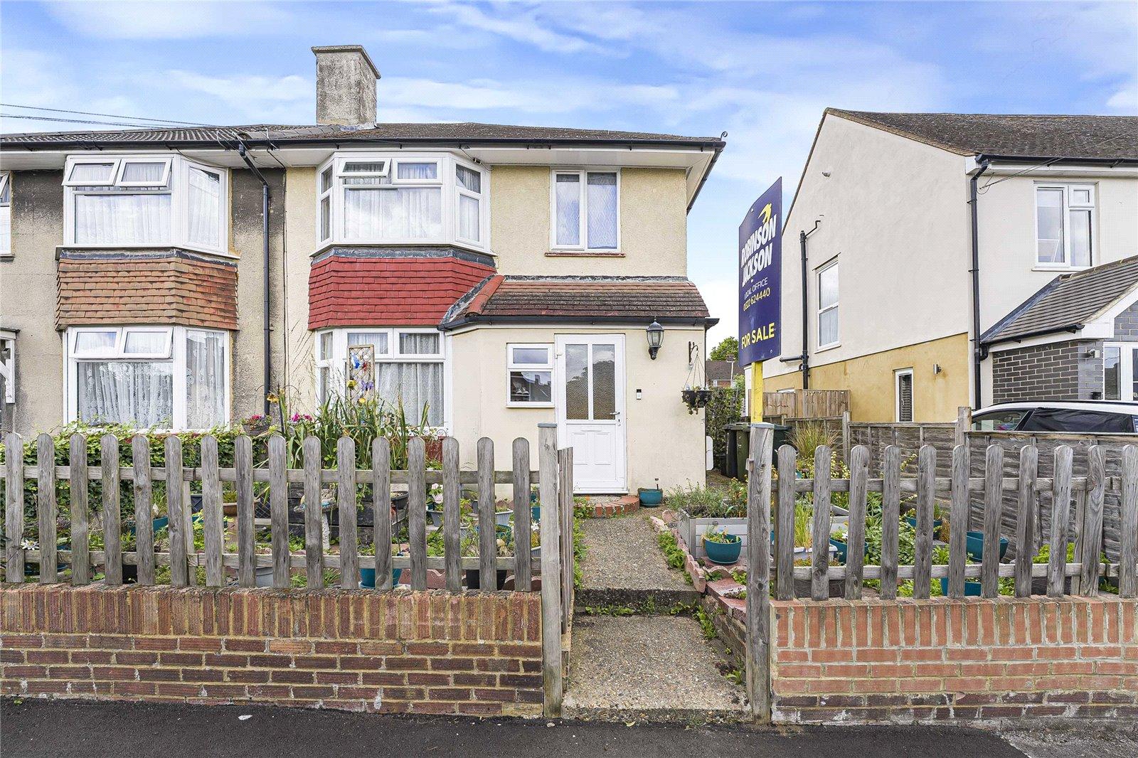 3 bedroom house for sale in Swanscombe | Robinson Jackson