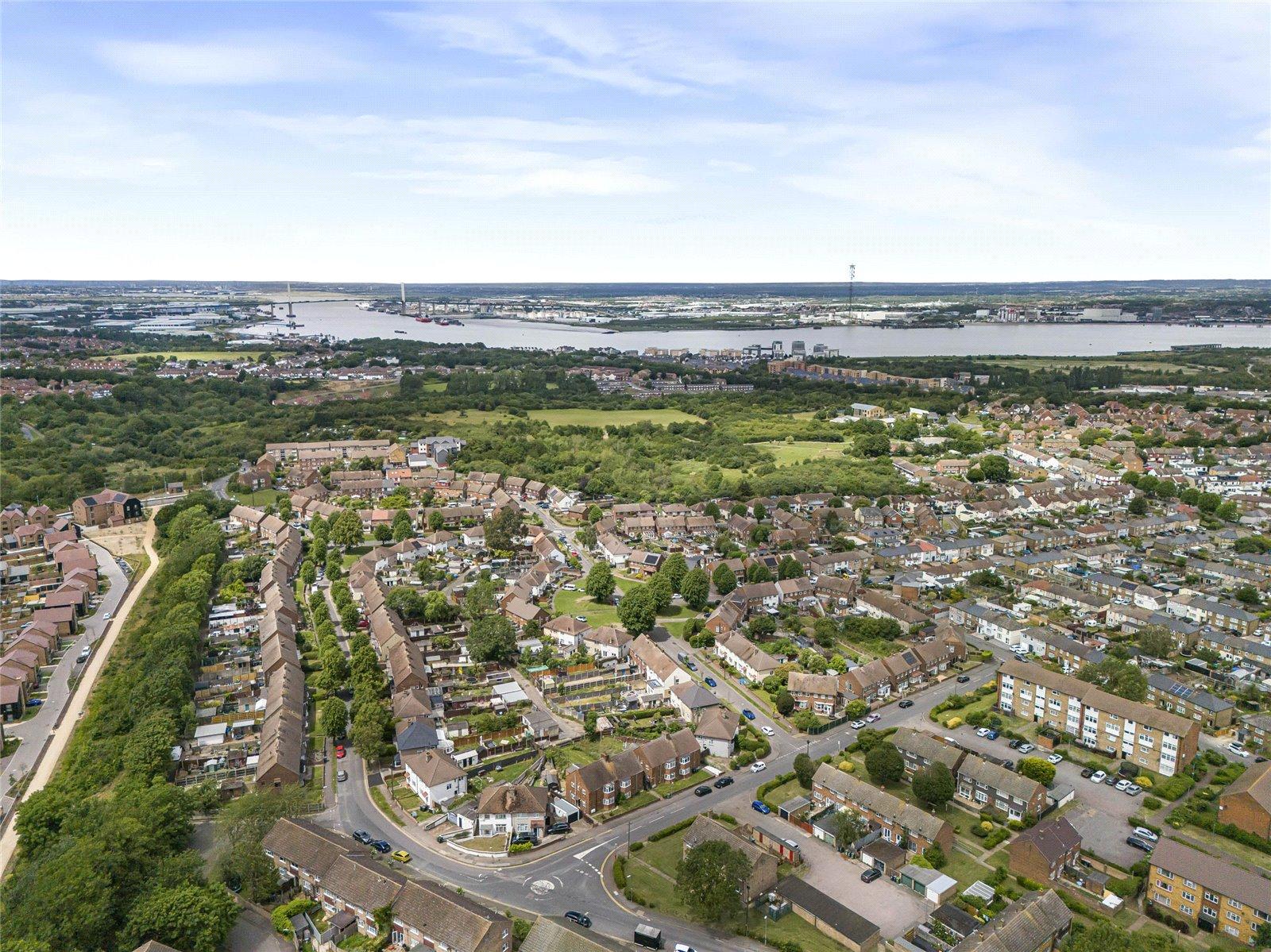 3 bedroom house for sale in Swanscombe | Robinson Jackson