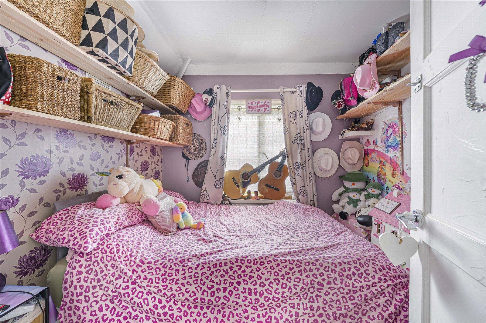 3 bedroom house for sale in Swanscombe | Robinson Jackson