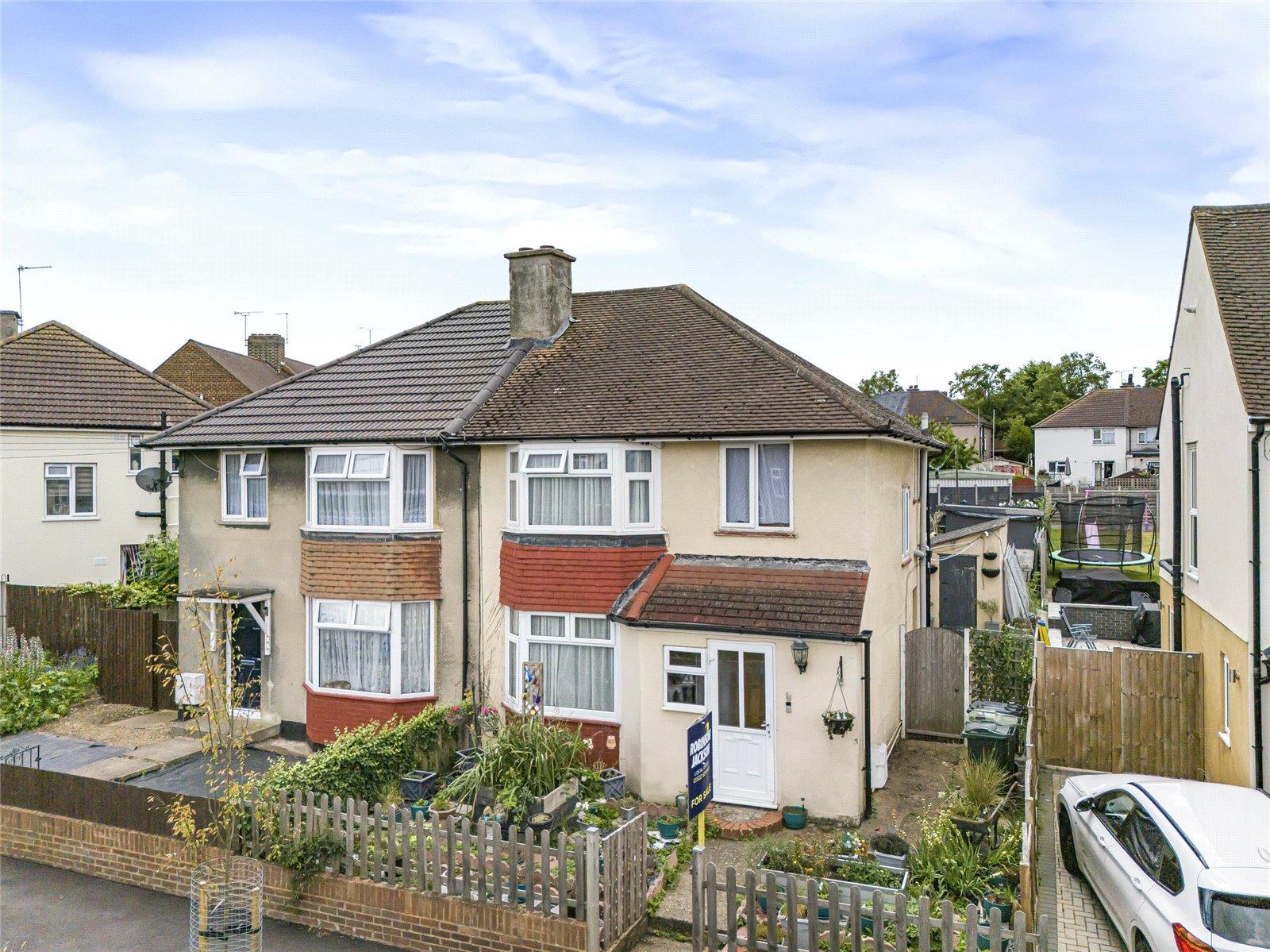 3 bedroom house for sale in Swanscombe | Robinson Jackson
