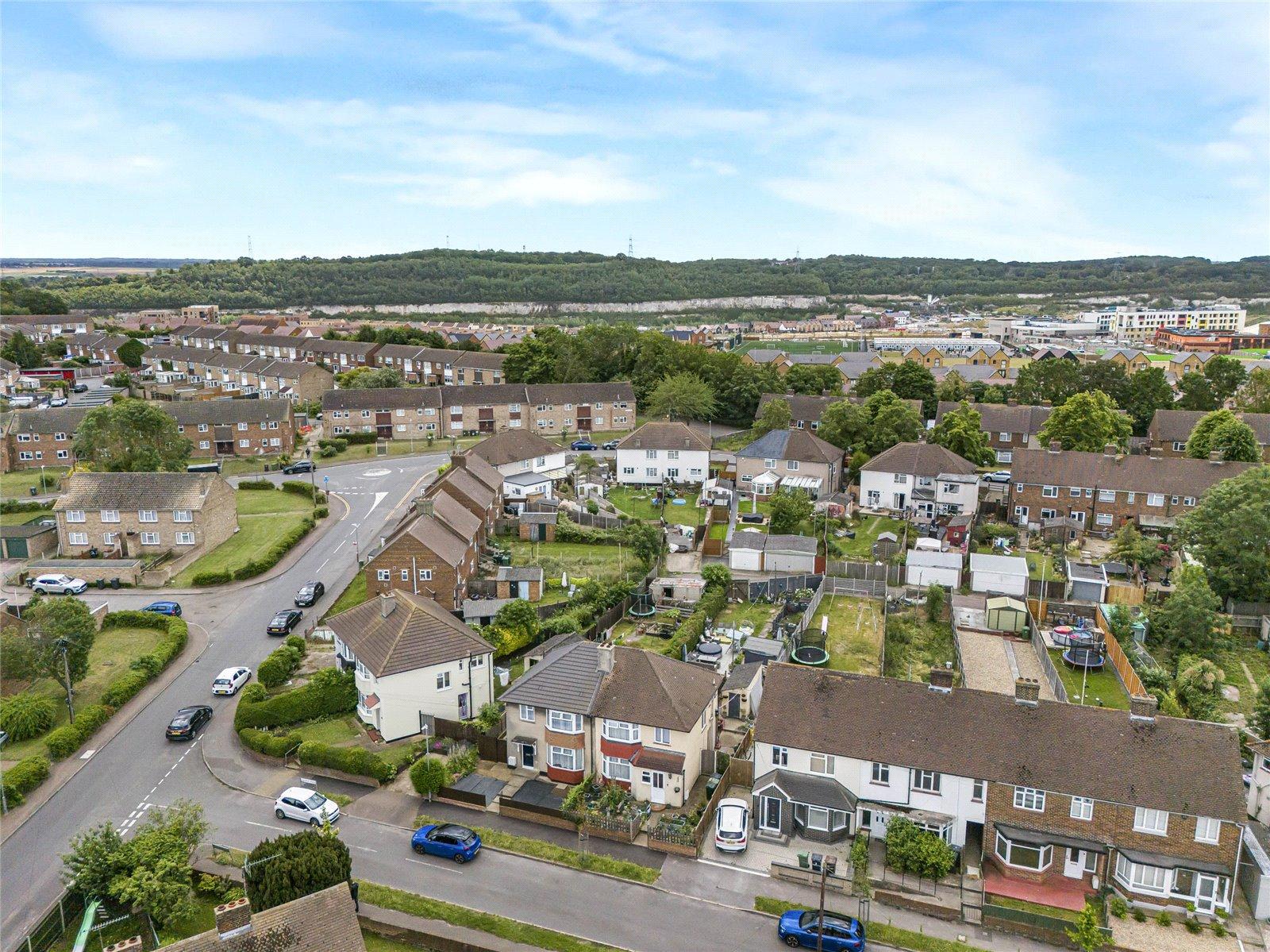 3 bedroom house for sale in Swanscombe | Robinson Jackson