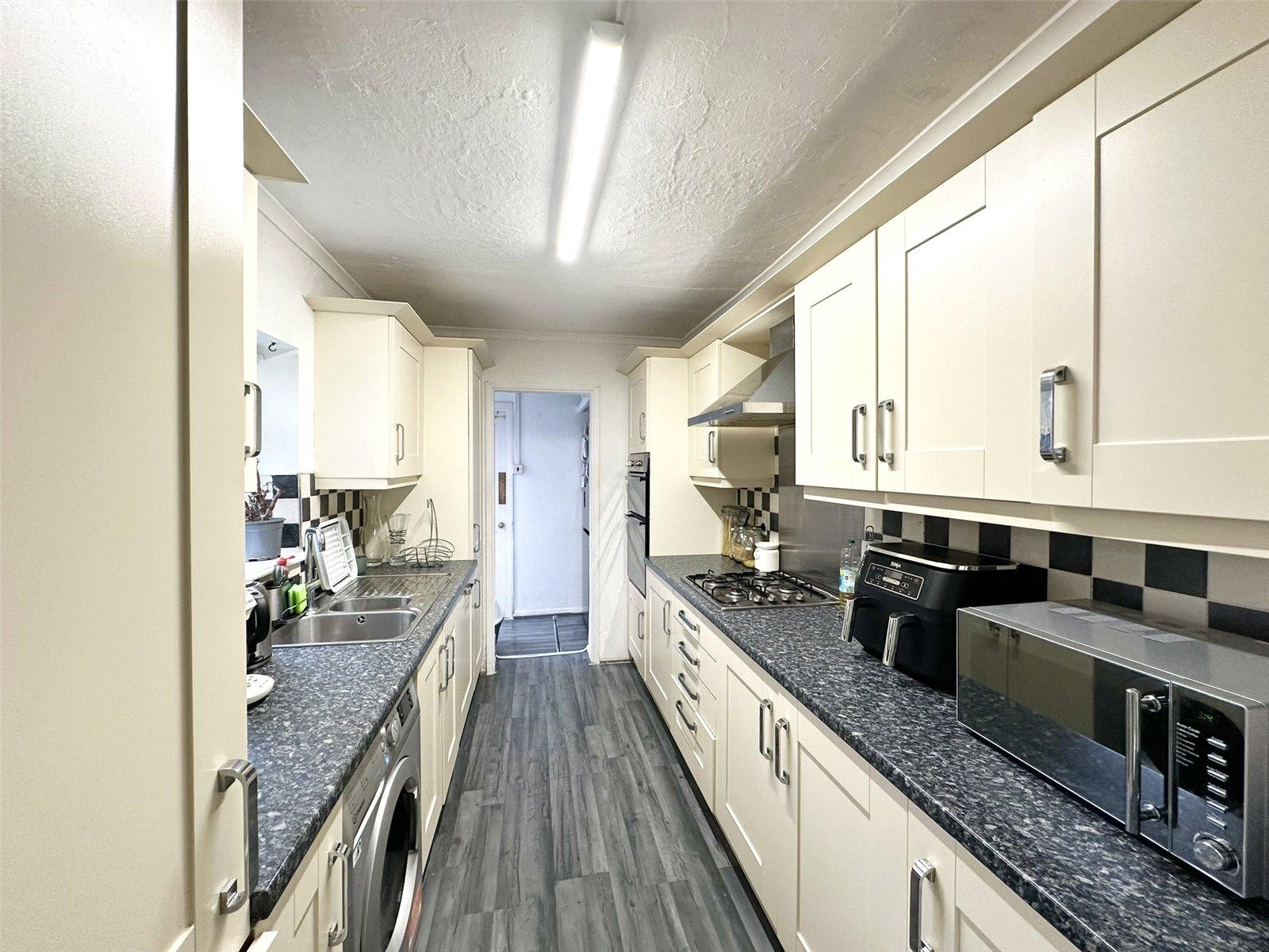 2 bedroom house for sale in Greenhithe | Robinson Jackson