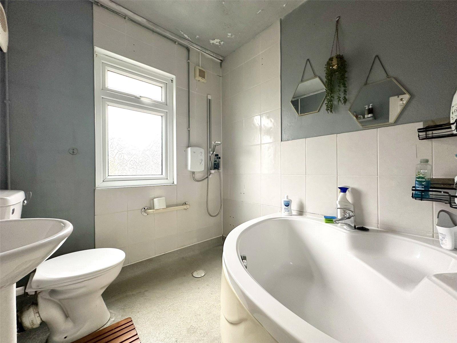 2 bedroom house for sale in Greenhithe | Robinson Jackson