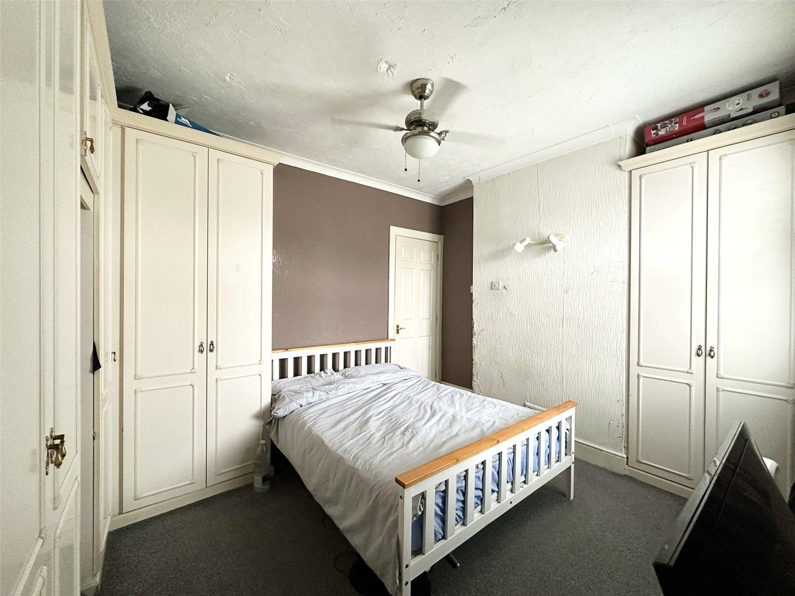 2 bedroom house for sale in Greenhithe | Robinson Jackson