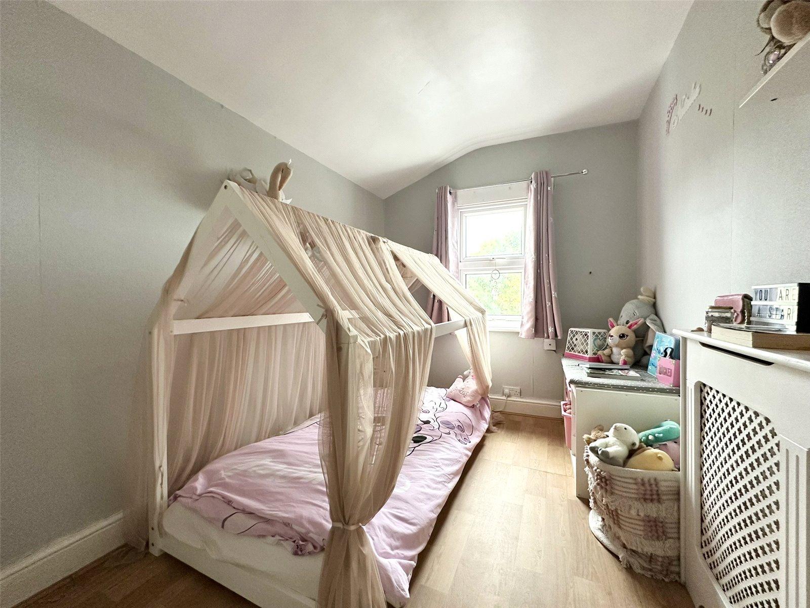 2 bedroom house for sale in Greenhithe | Robinson Jackson