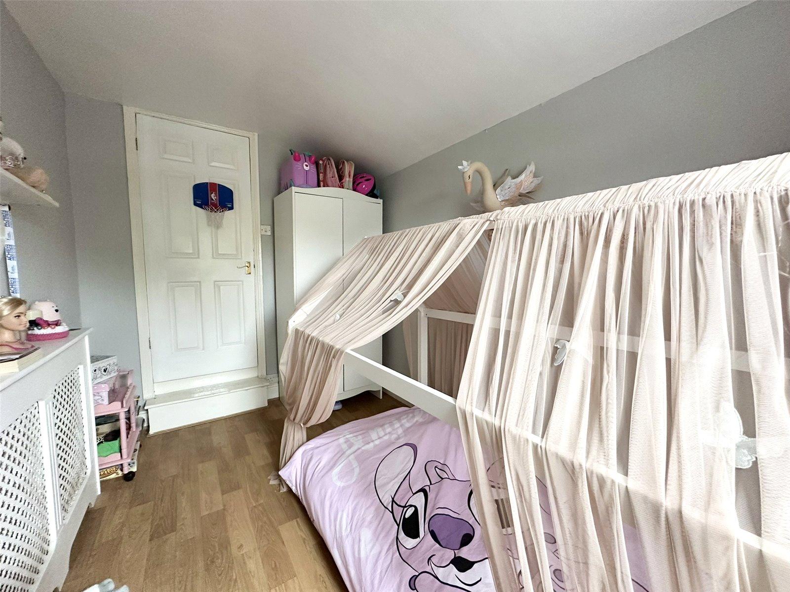 2 bedroom house for sale in Greenhithe | Robinson Jackson