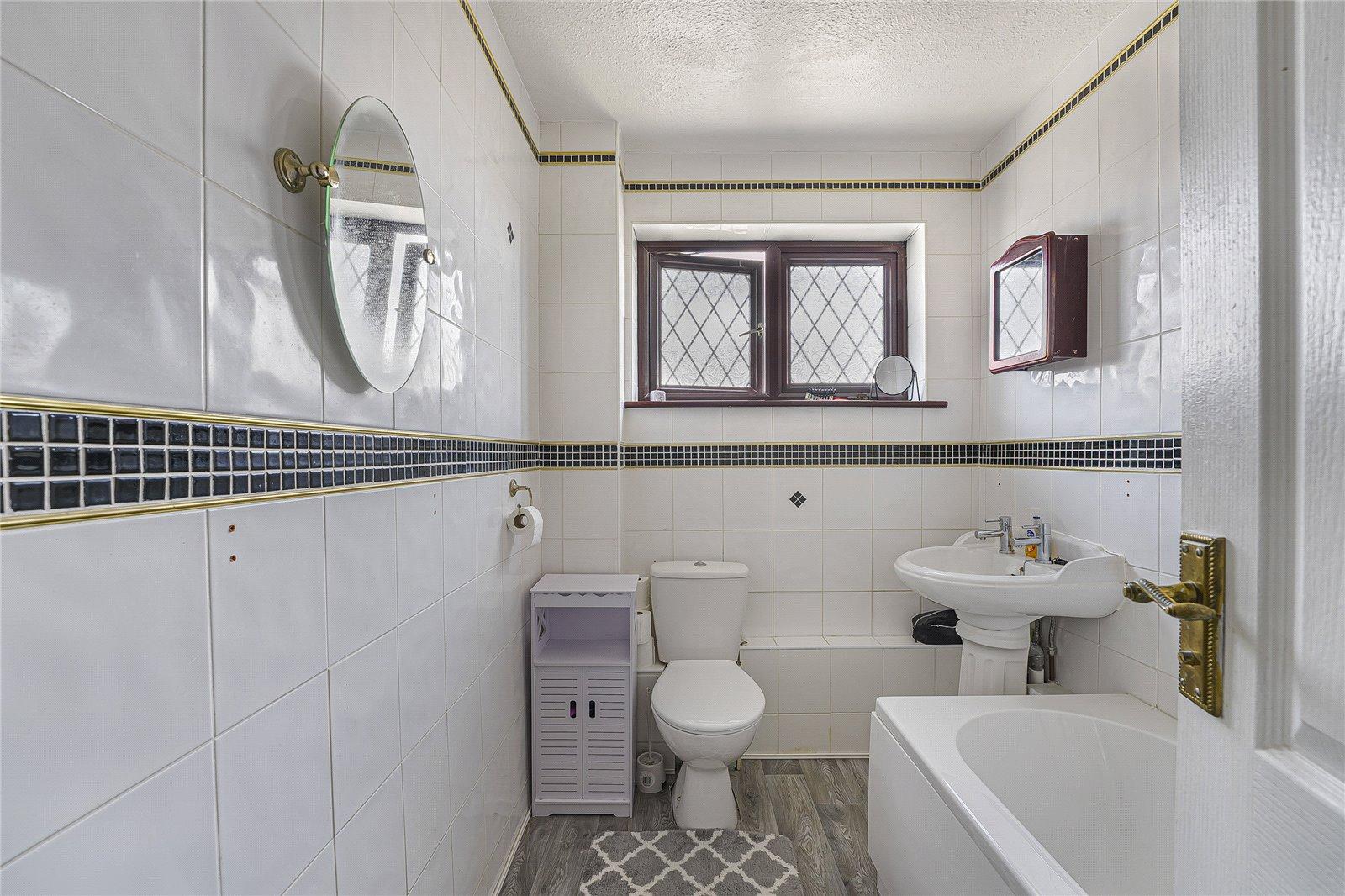 3 bedroom house for sale in Swanscombe | Robinson Jackson