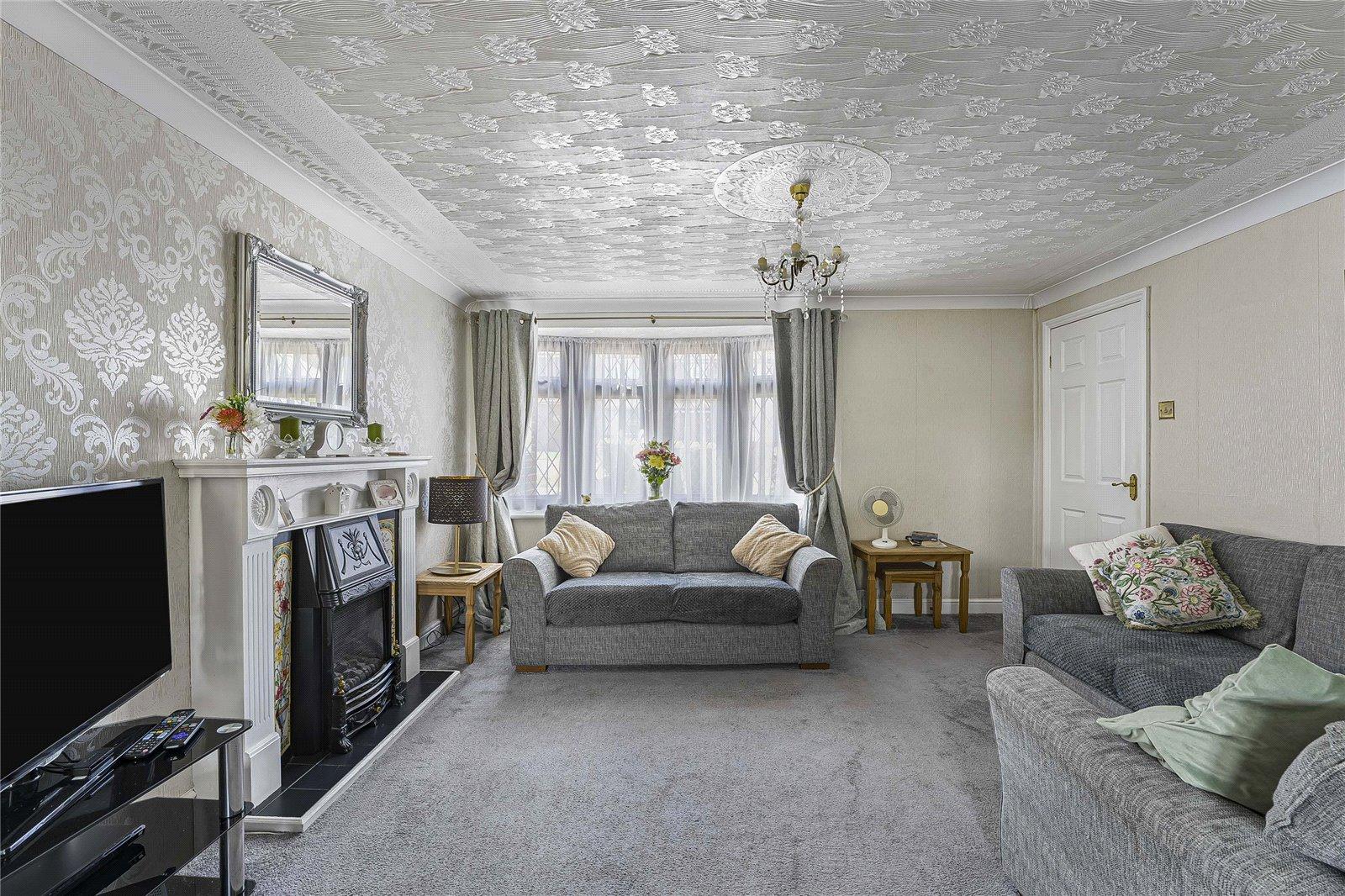 3 bedroom house for sale in Swanscombe | Robinson Jackson