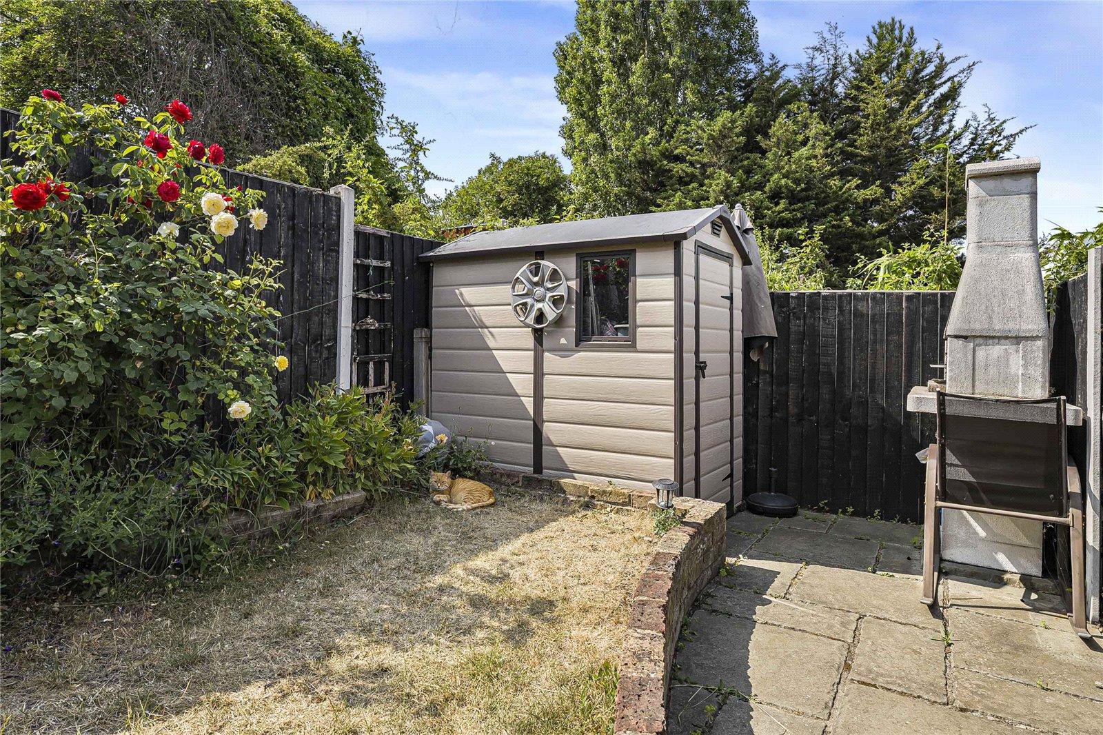 2 bedroom house for sale in Greenhithe | Robinson Jackson