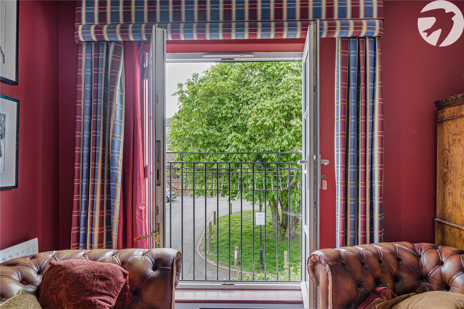 4 bedroom house for sale in Greenhithe | Robinson Jackson