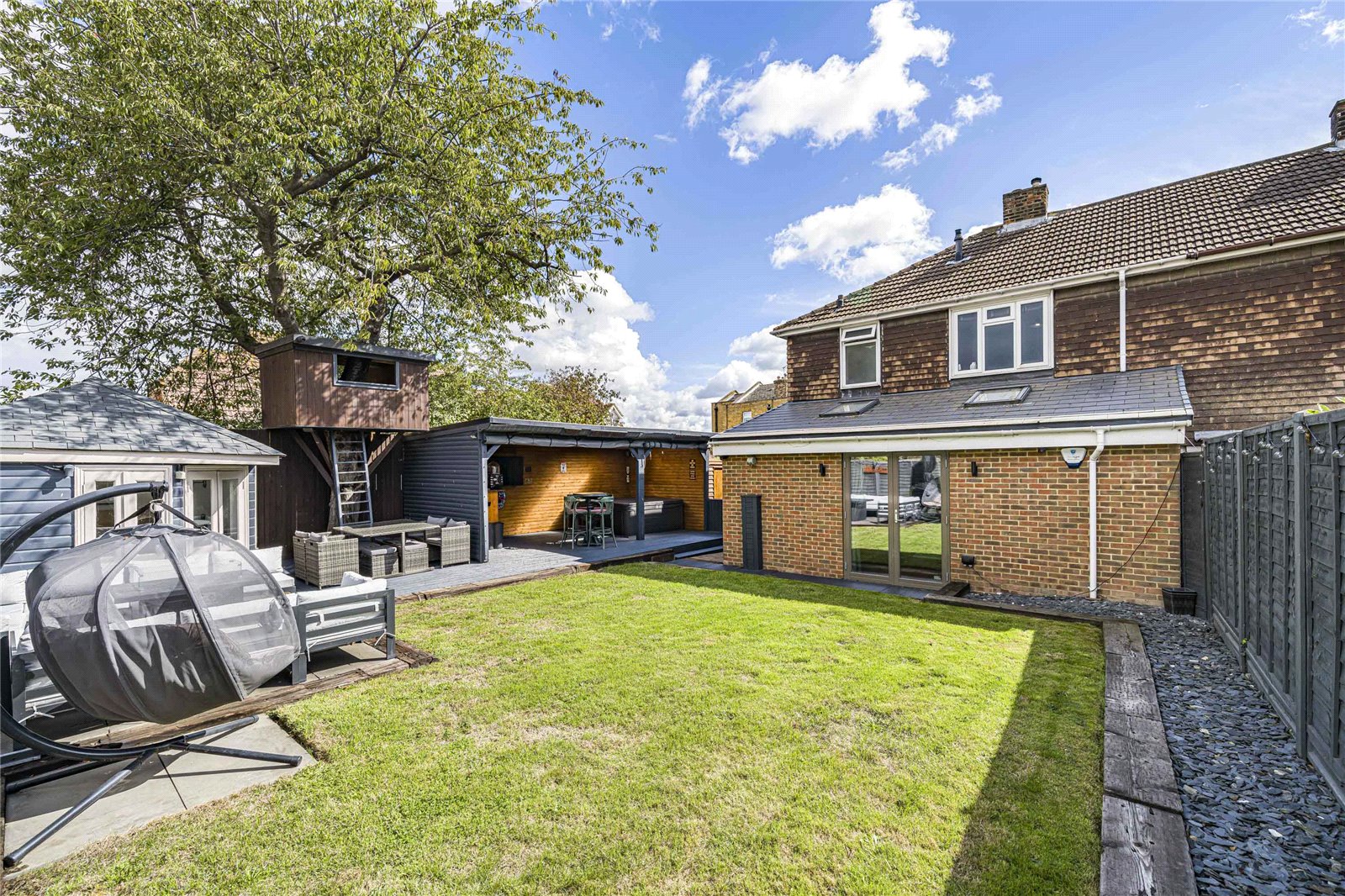 3 bedroom house for sale in Greenhithe | Robinson Jackson