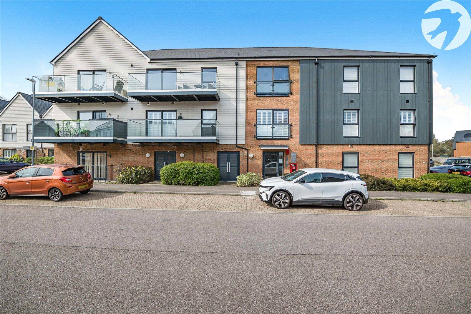 2 bedroom property for sale in Greenhithe | Robinson Jackson