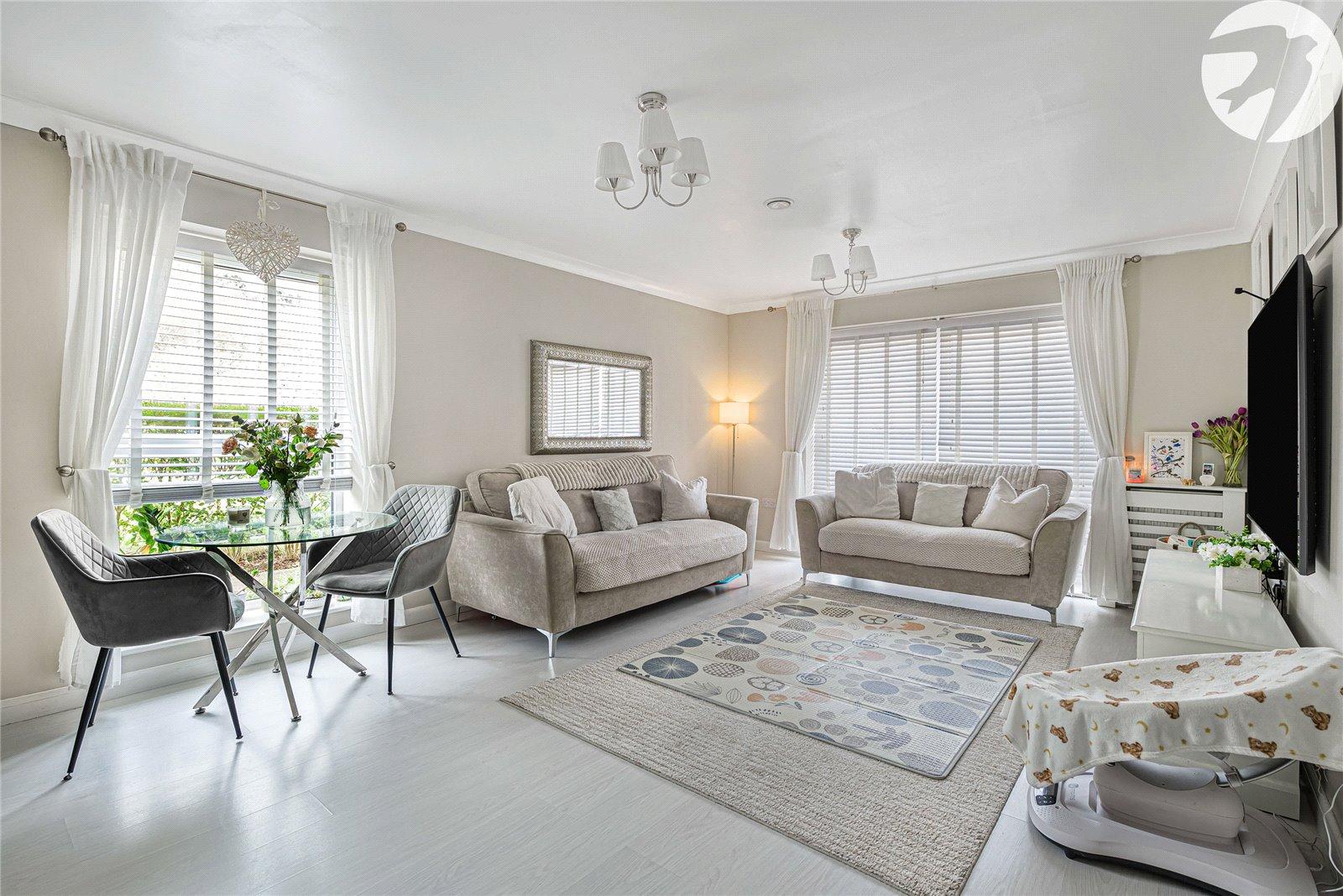 2 bedroom property for sale in Greenhithe | Robinson Jackson