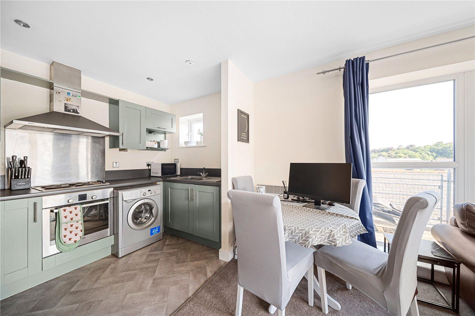 2 bedroom property for sale in Greenhithe | Robinson Jackson