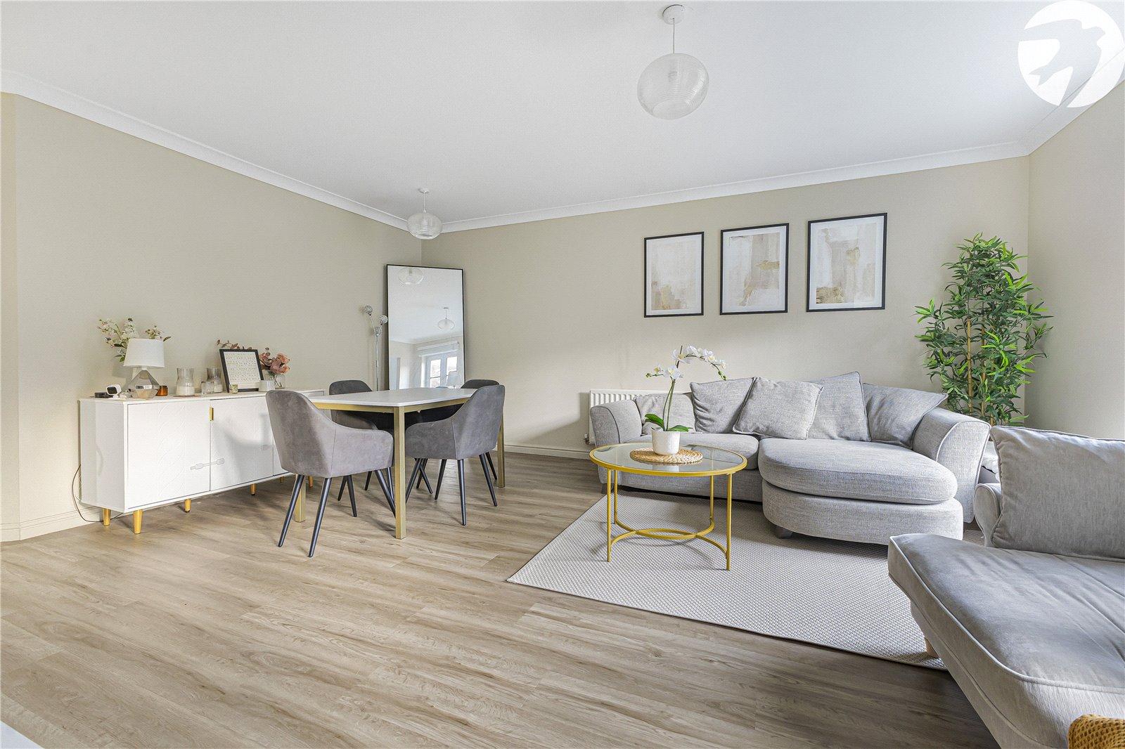 2 bedroom property for sale in Greenhithe | Robinson Jackson