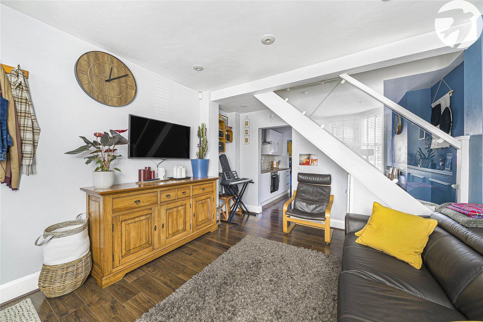 2 bedroom house for sale in Greenhithe | Robinson Jackson