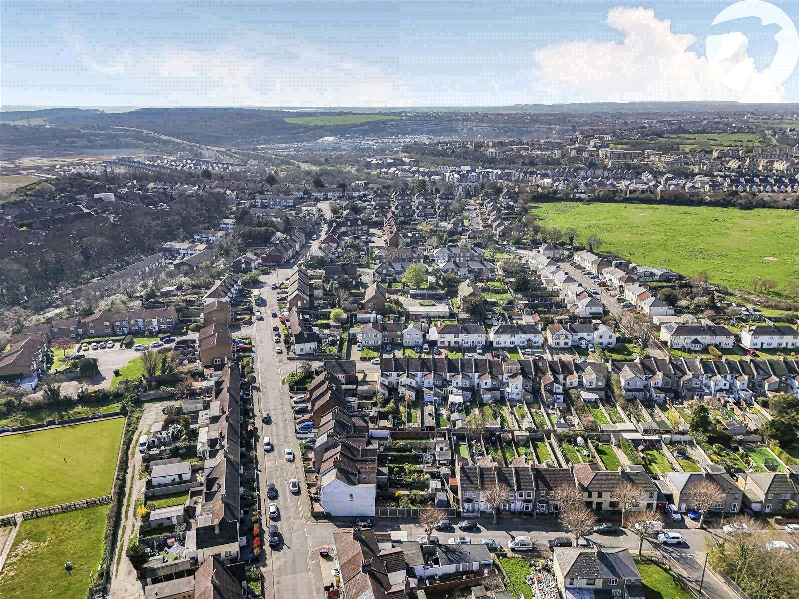 2 bedroom house for sale in Greenhithe | Robinson Jackson