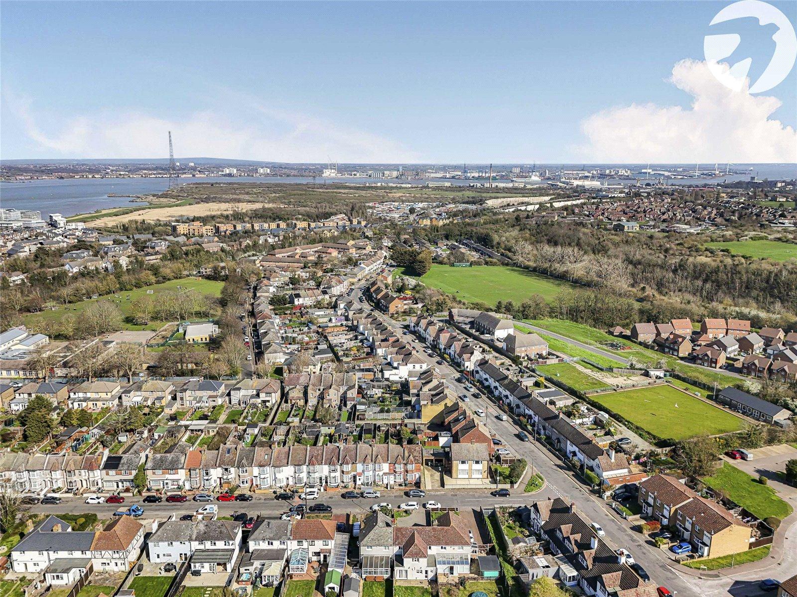 2 bedroom house for sale in Greenhithe | Robinson Jackson