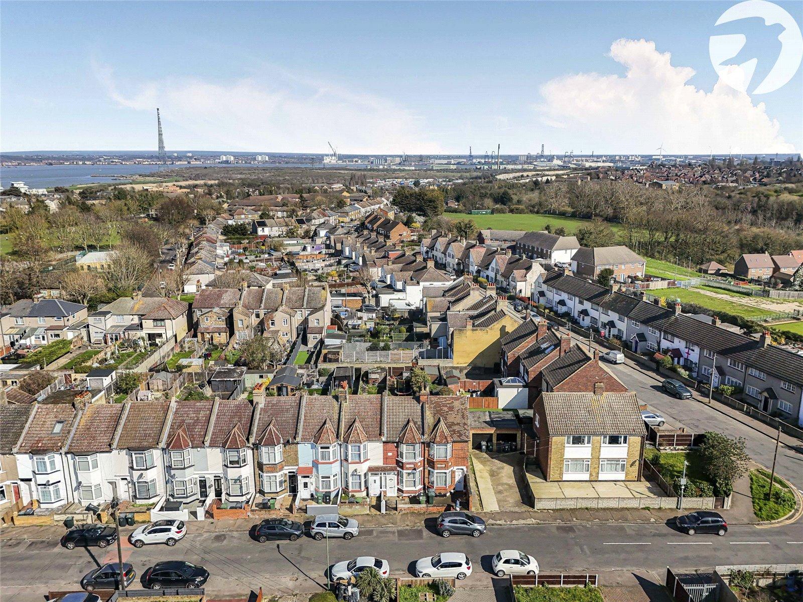 2 bedroom house for sale in Greenhithe | Robinson Jackson