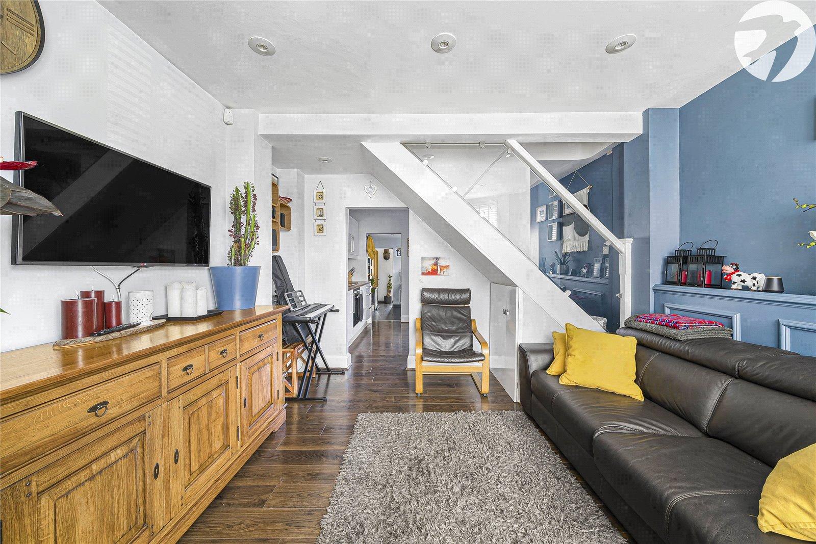 2 bedroom house for sale in Greenhithe | Robinson Jackson