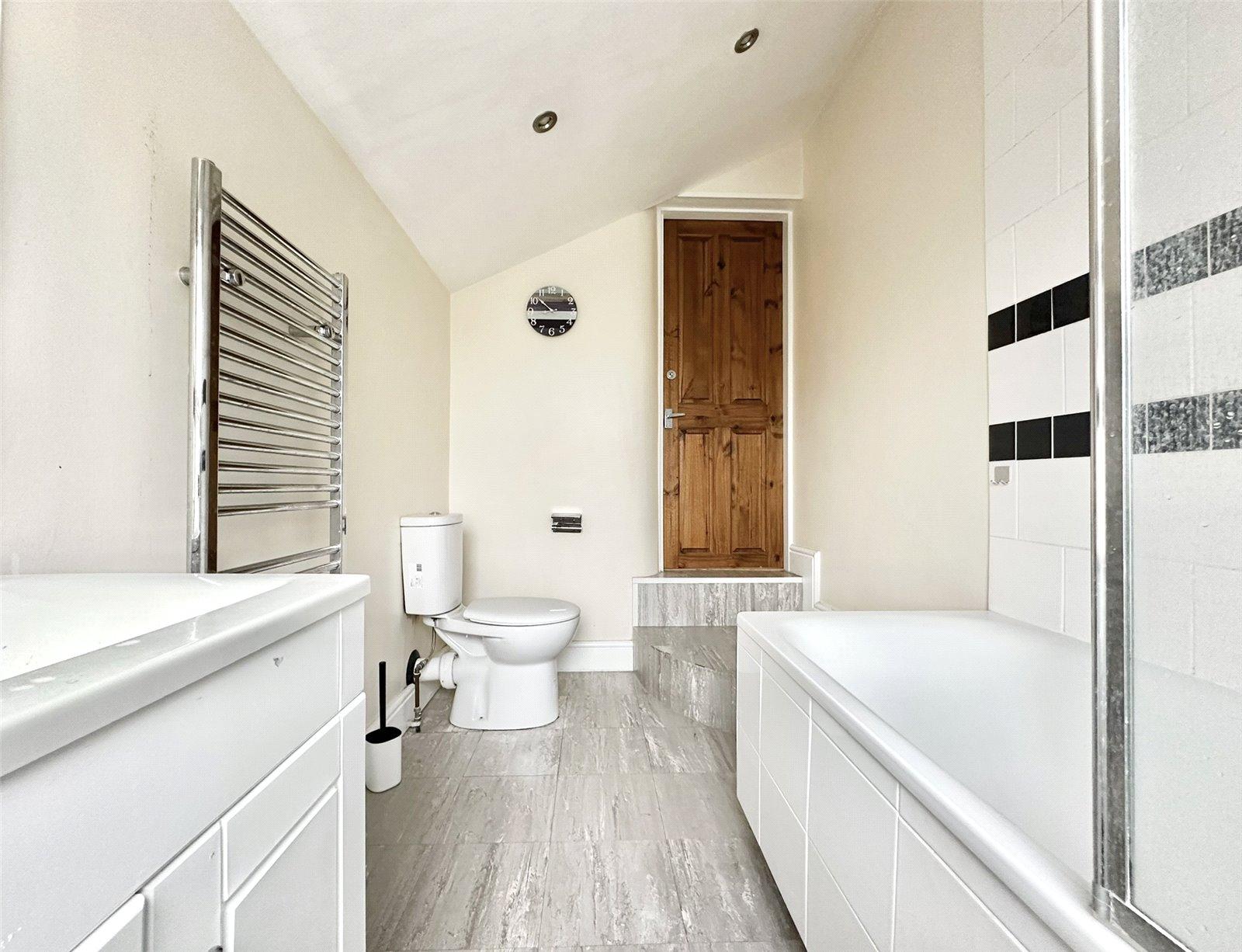3 bedroom house for sale in Swanscombe | Robinson Jackson