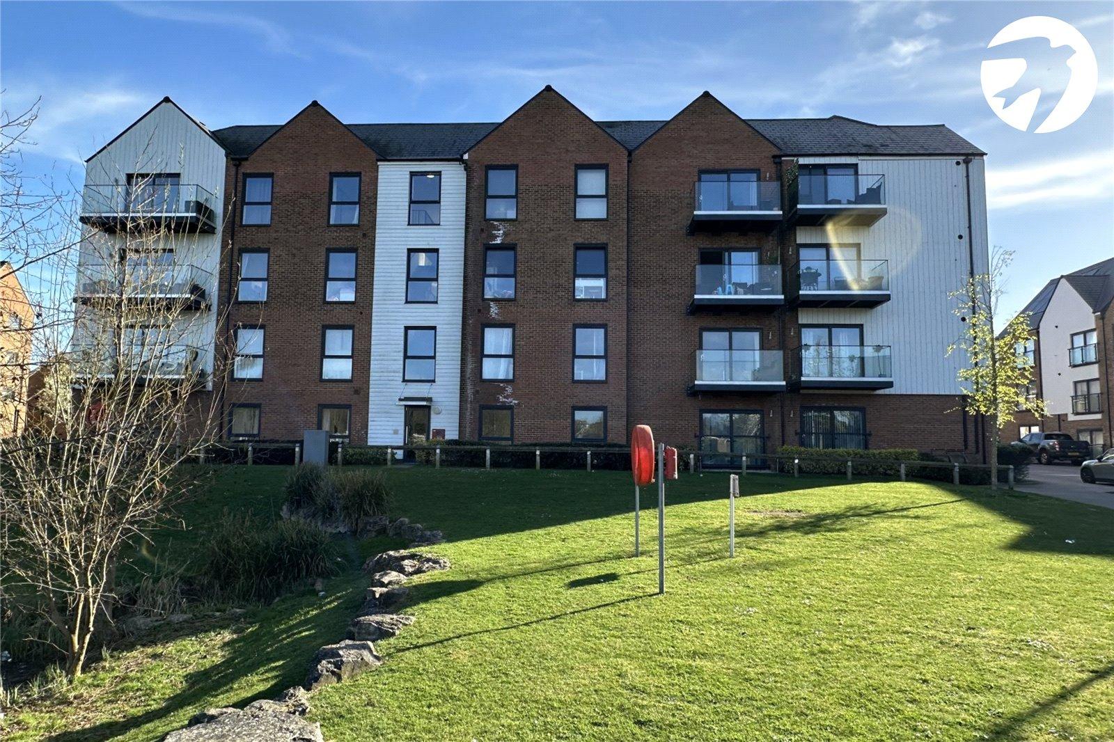 2 bedroom property for sale in Greenhithe | Robinson Jackson