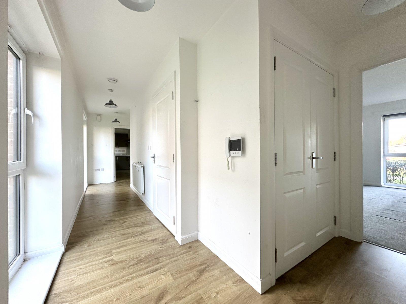 2 bedroom property for sale in Greenhithe | Robinson Jackson