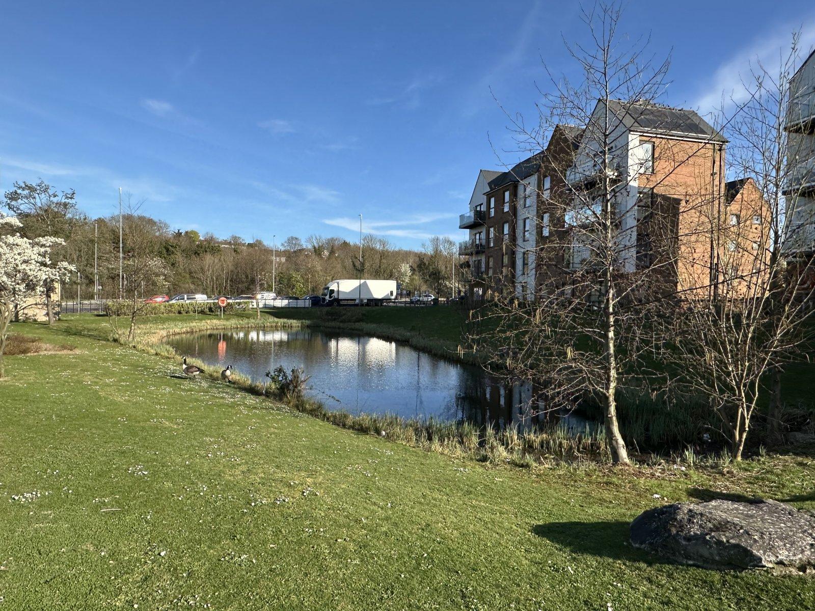 2 bedroom property for sale in Greenhithe | Robinson Jackson