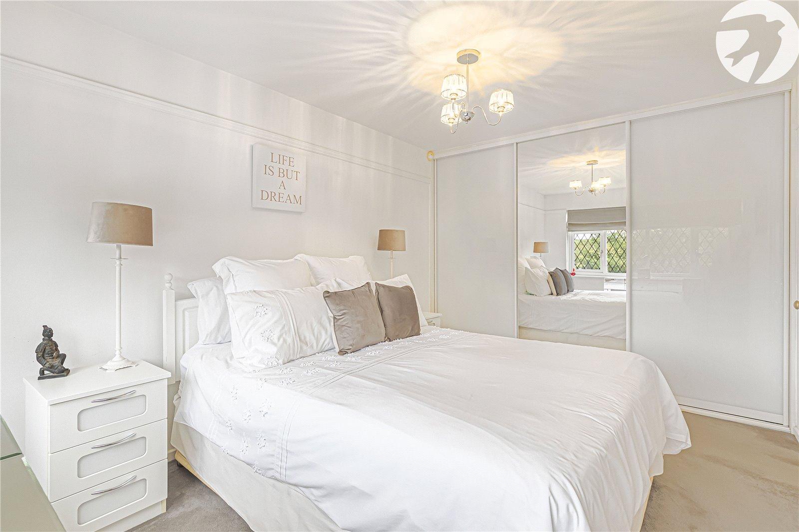 3 bedroom house for sale in Swanscombe | Robinson Jackson