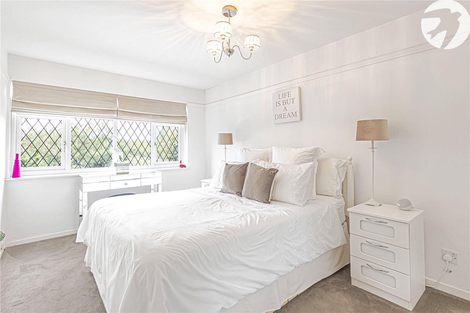 3 bedroom house for sale in Swanscombe | Robinson Jackson