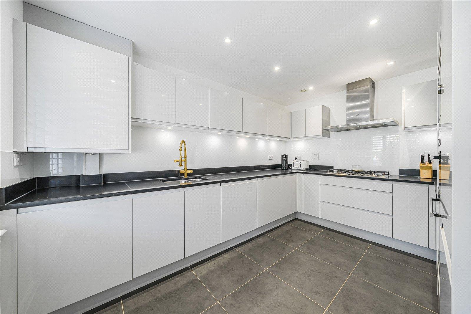 4 bedroom house for sale in Greenhithe | Robinson Jackson